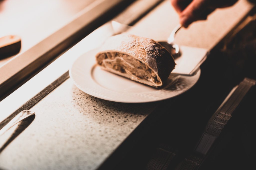 tvb-hallein-duerrnberg-erleben-geniessen-cafe-melies-roulade