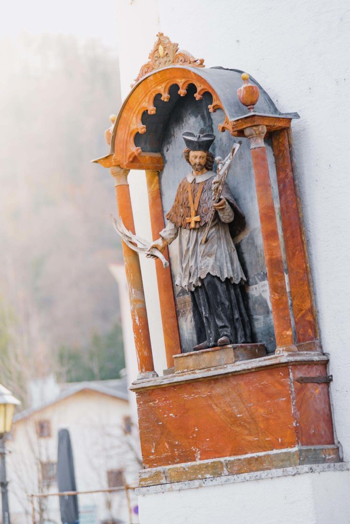 tvb-hallein-duerrnberg-erleben-sehenswuerdigkeiten-nepomukstatue-hoch-zoom