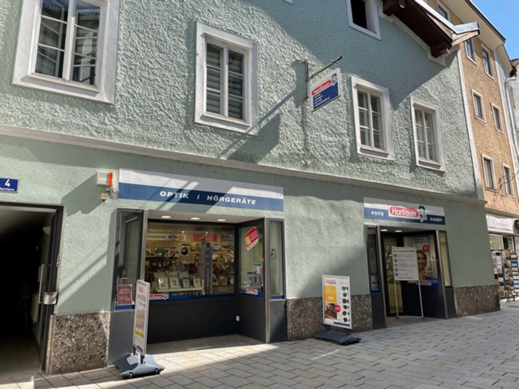 tvb-hallein-duerrnberg-erleben-shopping-hartlauer-eingang