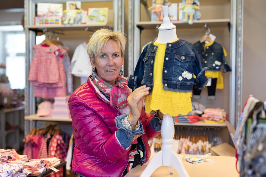 tvb-hallein-duerrnberg-erleben-shopping-piccolino-kindermode-inhaberin