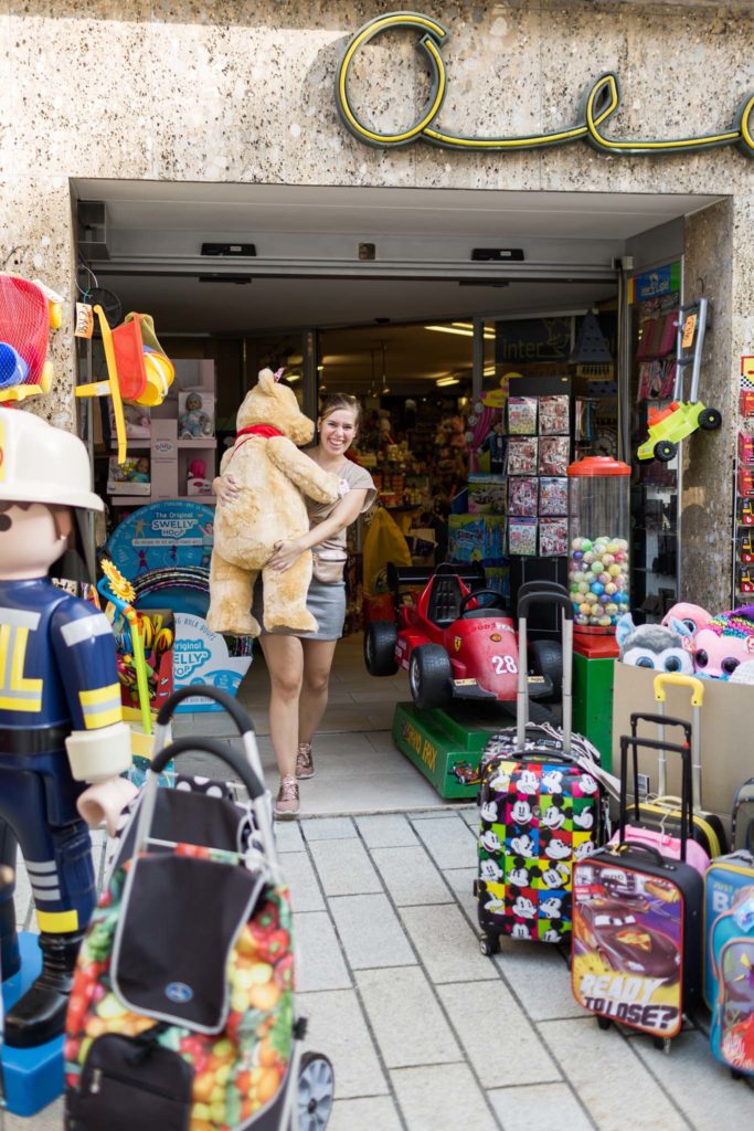 tvb-hallein-duerrnberg-erleben-shopping-spielwarenoedl-eingang