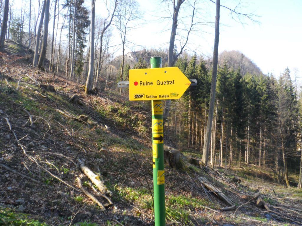 tvb-hallein-duerrnberg-erleben-wandern-ruine-gutrat-wanderschild