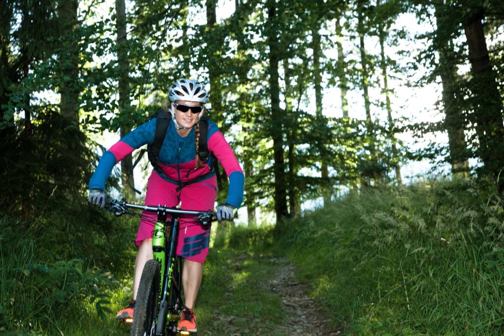 tvb-hallein-duerrnberg-erleben-zinkenstueberl- mountainbiken-wald