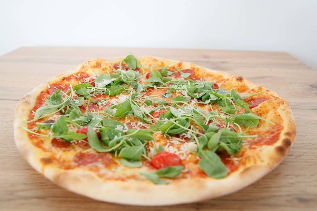 tvb-hallein-duerrnberg-genießen-casa-quattro-pizzeria-pizza-ruccola