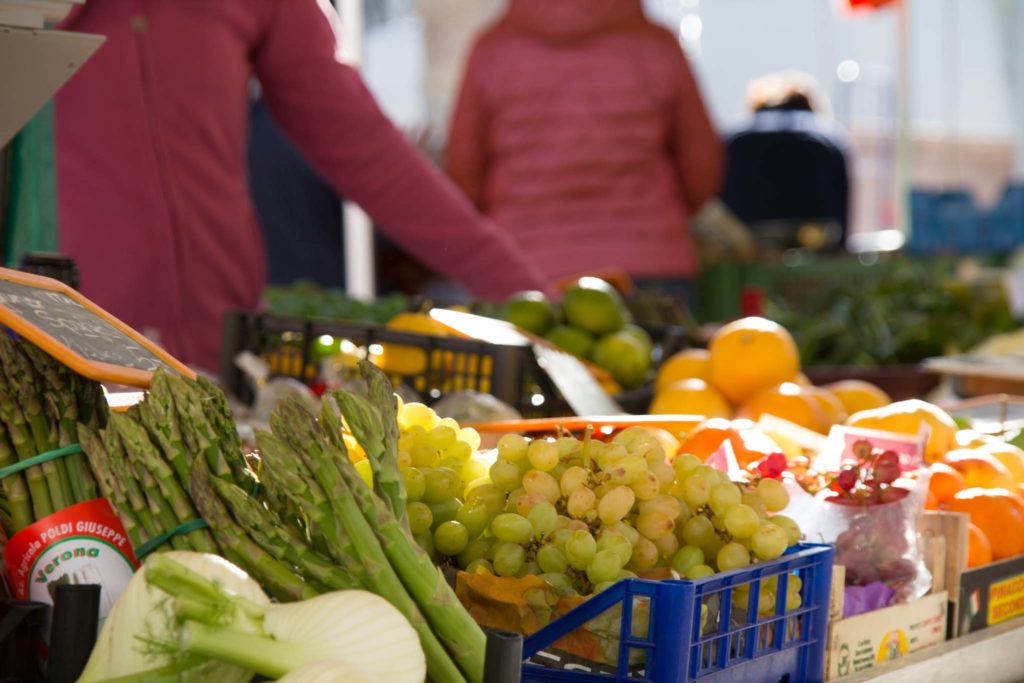 tvb-hallein-duerrnberg-genießen-halleiner-gruenmarkt-obst-und-gemuese