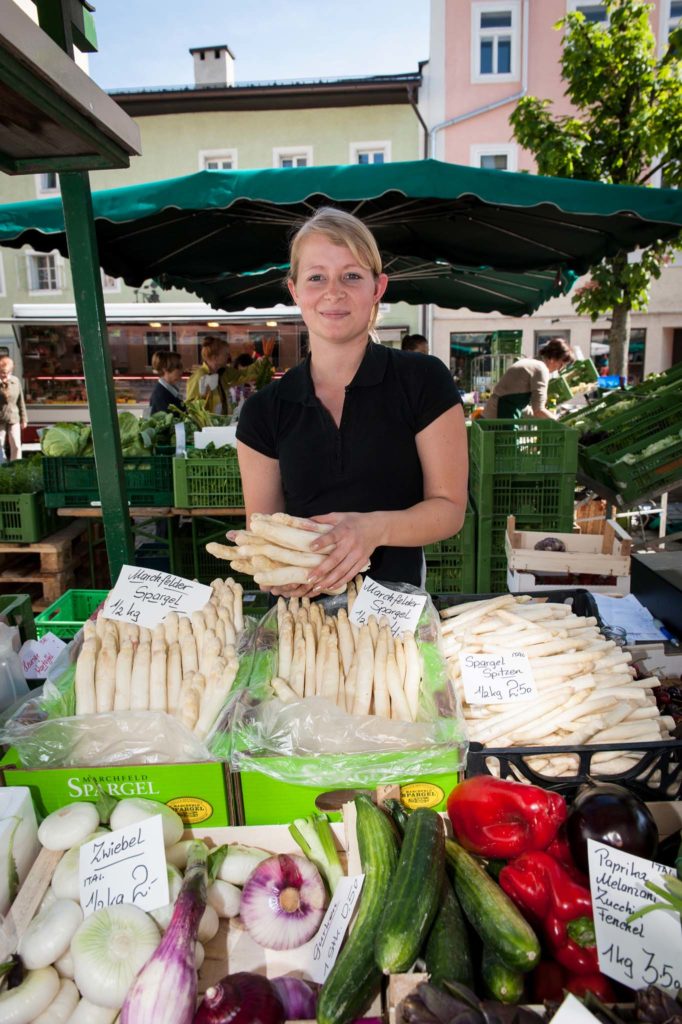 tvb-hallein-duerrnberg-genießen-halleiner-gruenmarkt-spargel