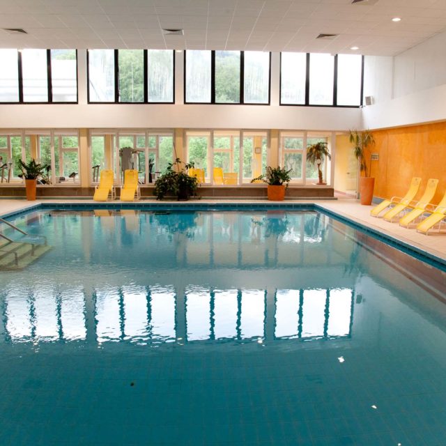 tvb-hallein-duerrnberg-kuranstalt-optimed-st-josef-gesundheit-schwimmhalle