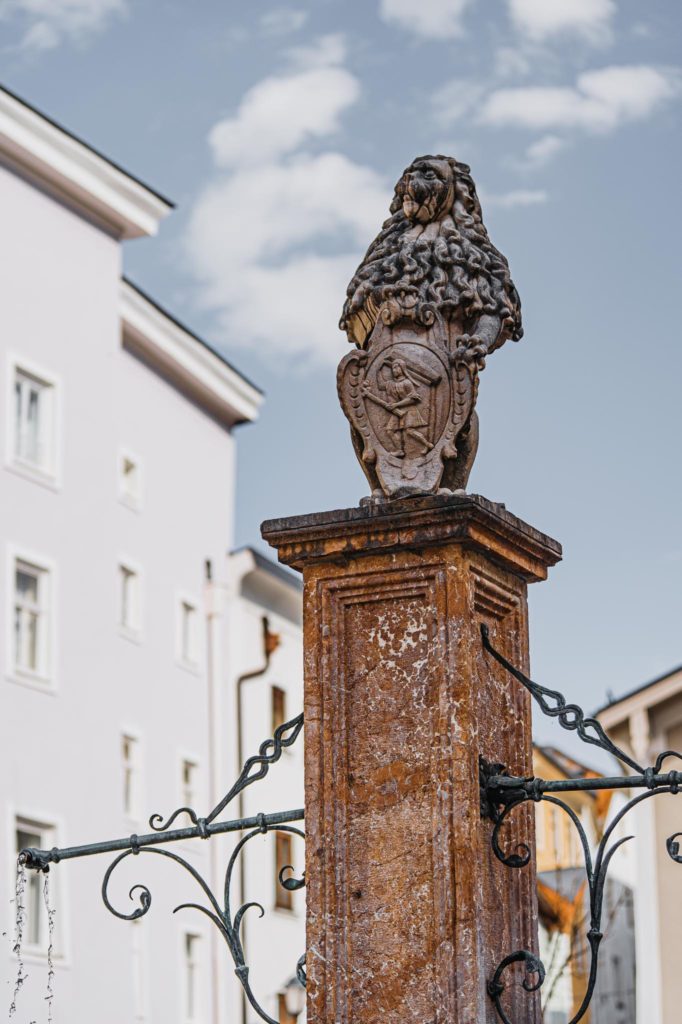 tvb-hallein-duerrnberg-sehenswürdigkeiten-brunnen-molnarplatz