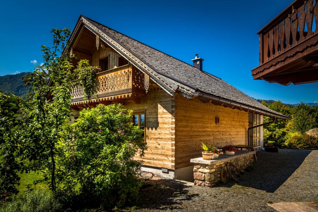 tvb-hallein-duerrnberg-unterkunft-bauernbraeugut-aussenbereich-haus