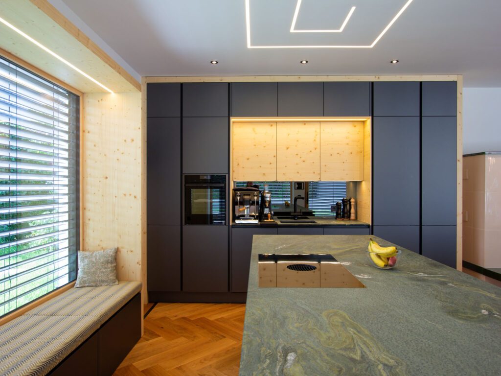 kueche-fichtenholz-modern-21