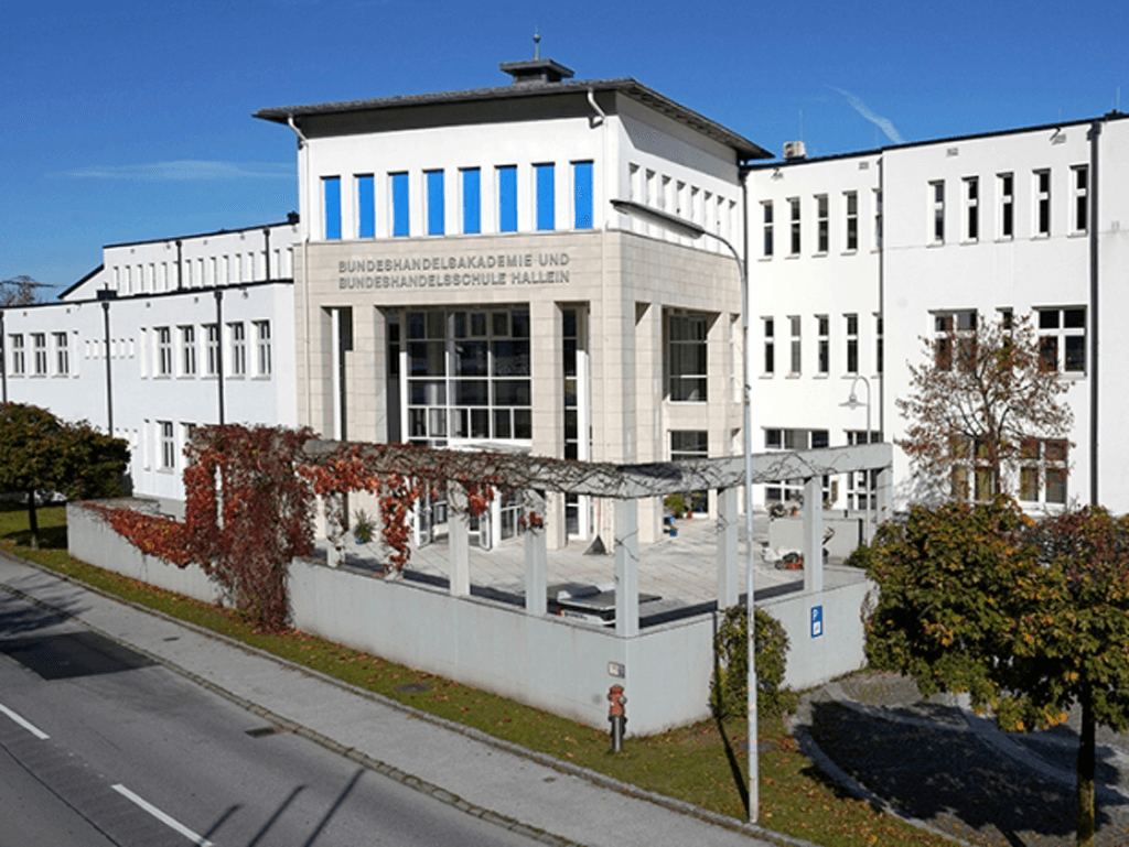 tvb-hallein-duerrnberg-ausbildungsstandort-hak-hasch-hallein-schule-aussen