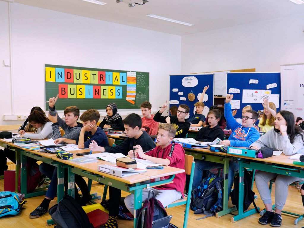 tvb-hallein-duerrnberg-ausbildungsstandort-hak-hasch-klassenzimmer