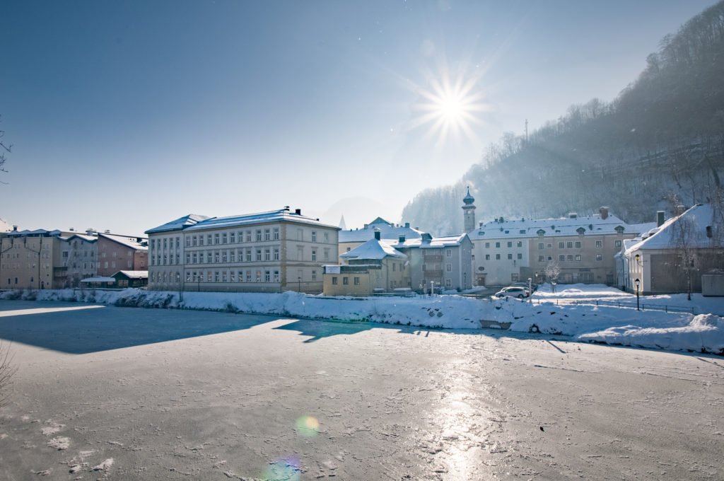 tvb-hallein-dürrnberg-erleben-advent-bayrhamerplatz-winterstimmung