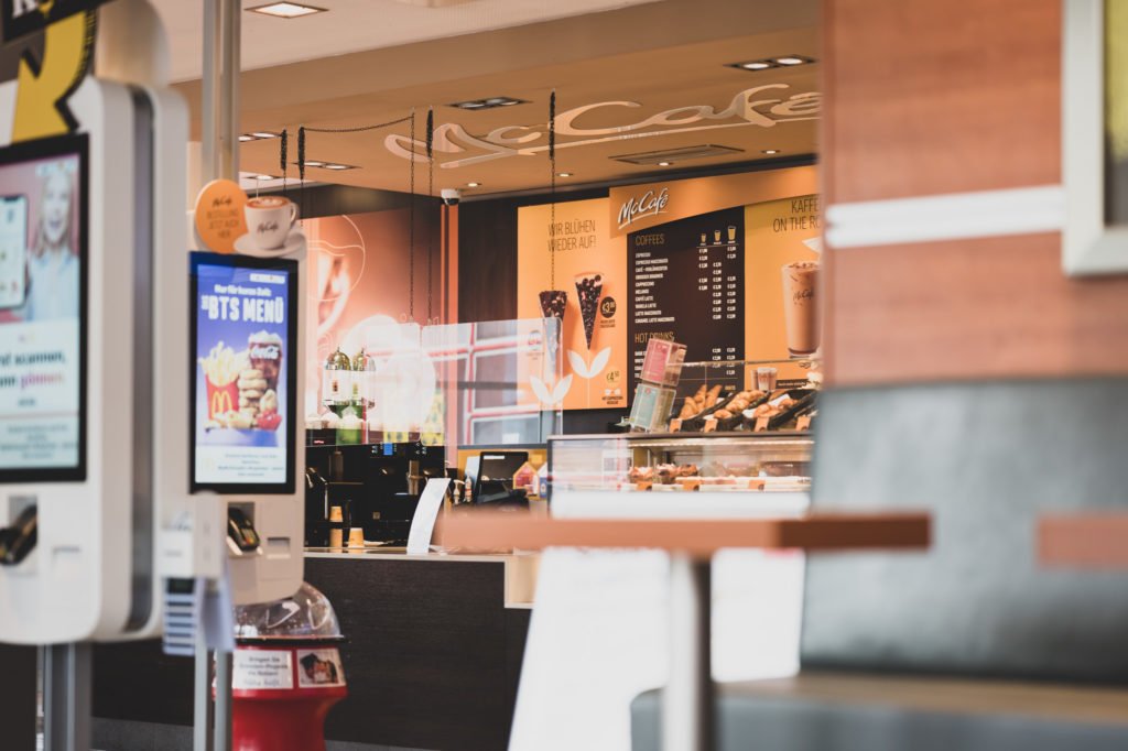 tvb-hallein-duerrnberg-erleben-geniessen-mcdonalds-detail-innen