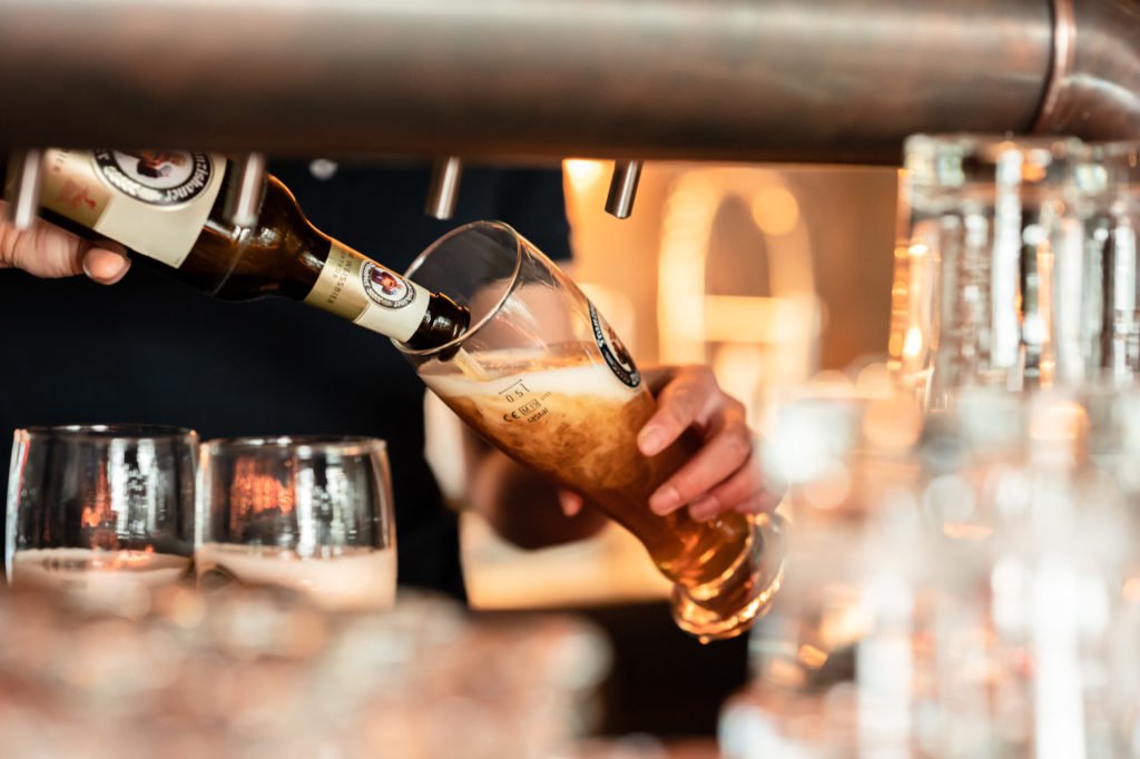 tvb-hallein-duerrnberg-erleben-geniessen-stadtgespraech-bier