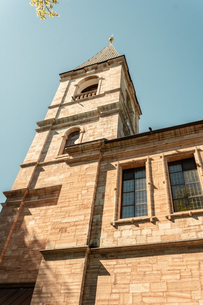 tvb-hallein-duerrnberg-erleben-sehenswuerdigkeiten-wallfahrtskirche-duerrnberg-aussen-turm