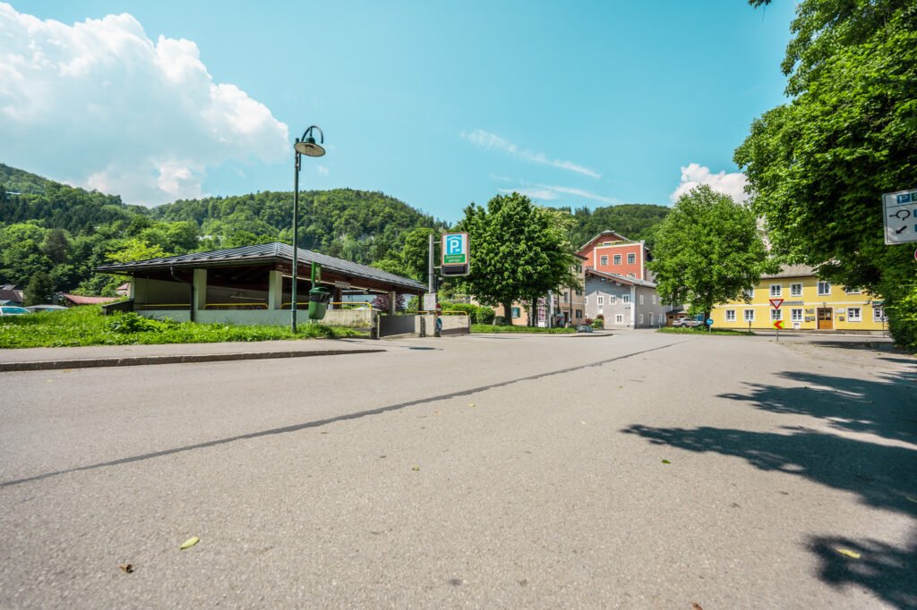 tvb-hallein-duerrnberg-parken-zentrumsparkplatz-quer