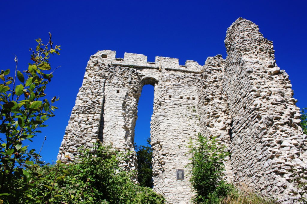 tvb-hallein-duerrnberg-sehenswürdigkeiten-ruine-thürndl-blauer-himmel