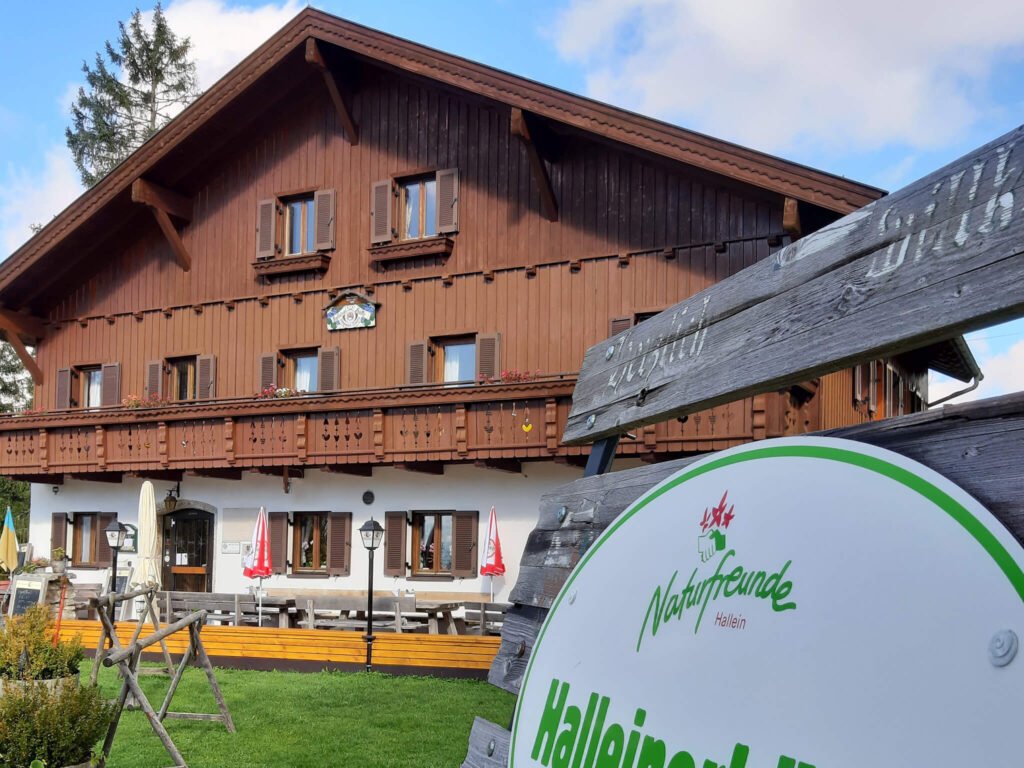 tvb-hallein-duerrnberg-erleben-ausflugsziele-halleiner-huette-aussen
