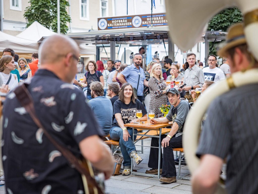 tvb-hallein-duerrnberg-braukunstmarkt-2021-publikum