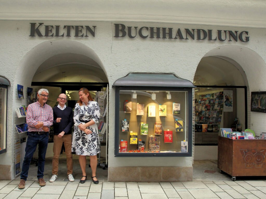 tvb-hallein-duerrnberg-keltenbuchhandlung-mitarbeiter