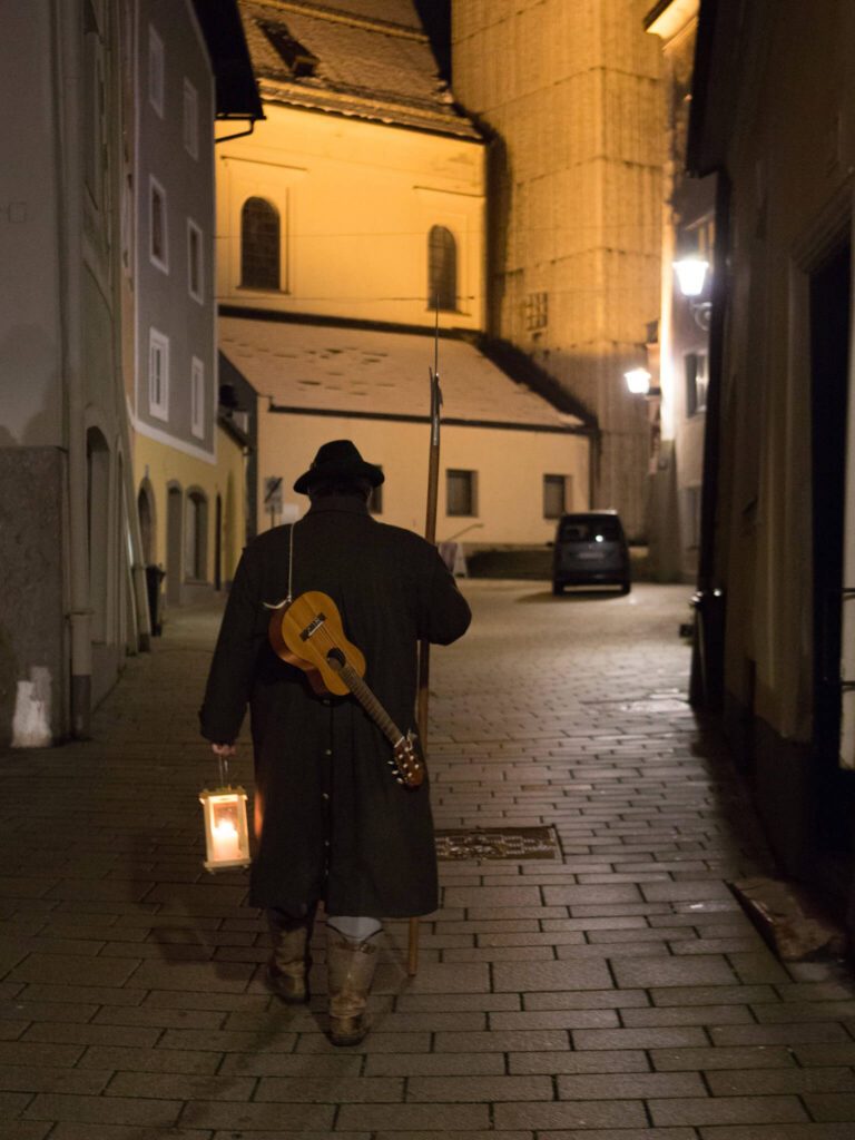 tvb-hallein-duerrnberg-aktivprogramm-nacht-und-waechter-hinten