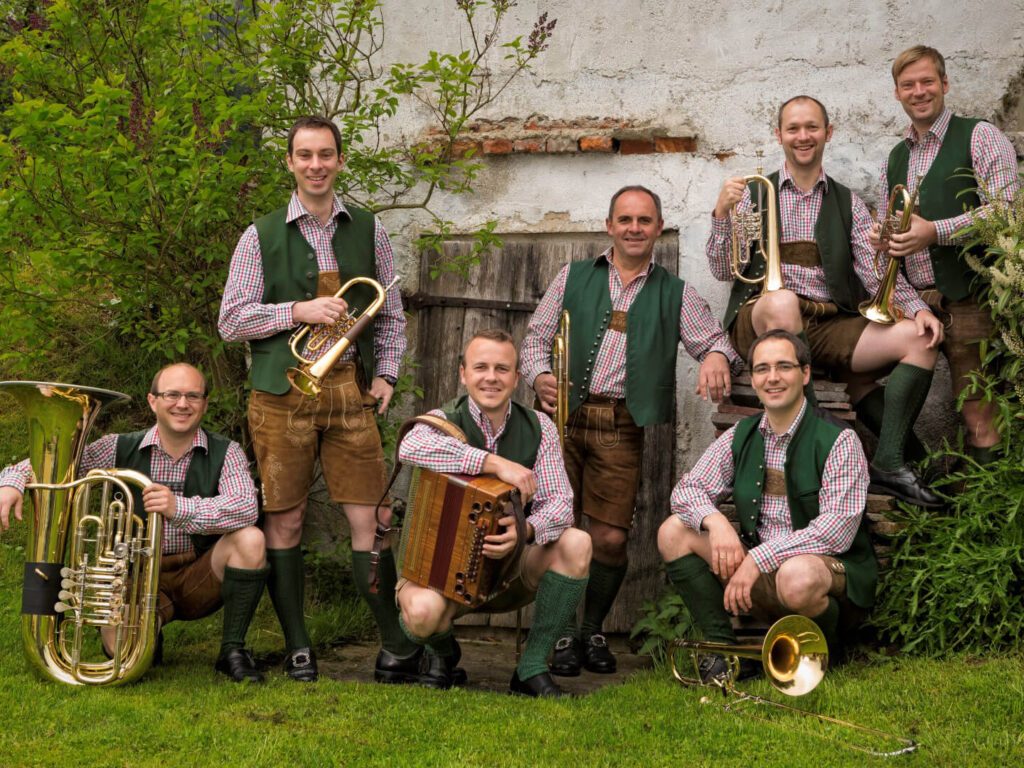 tvb-hallein-duerrnberg-veranstaltungen-Irrsbergmusi-Gruppenbild