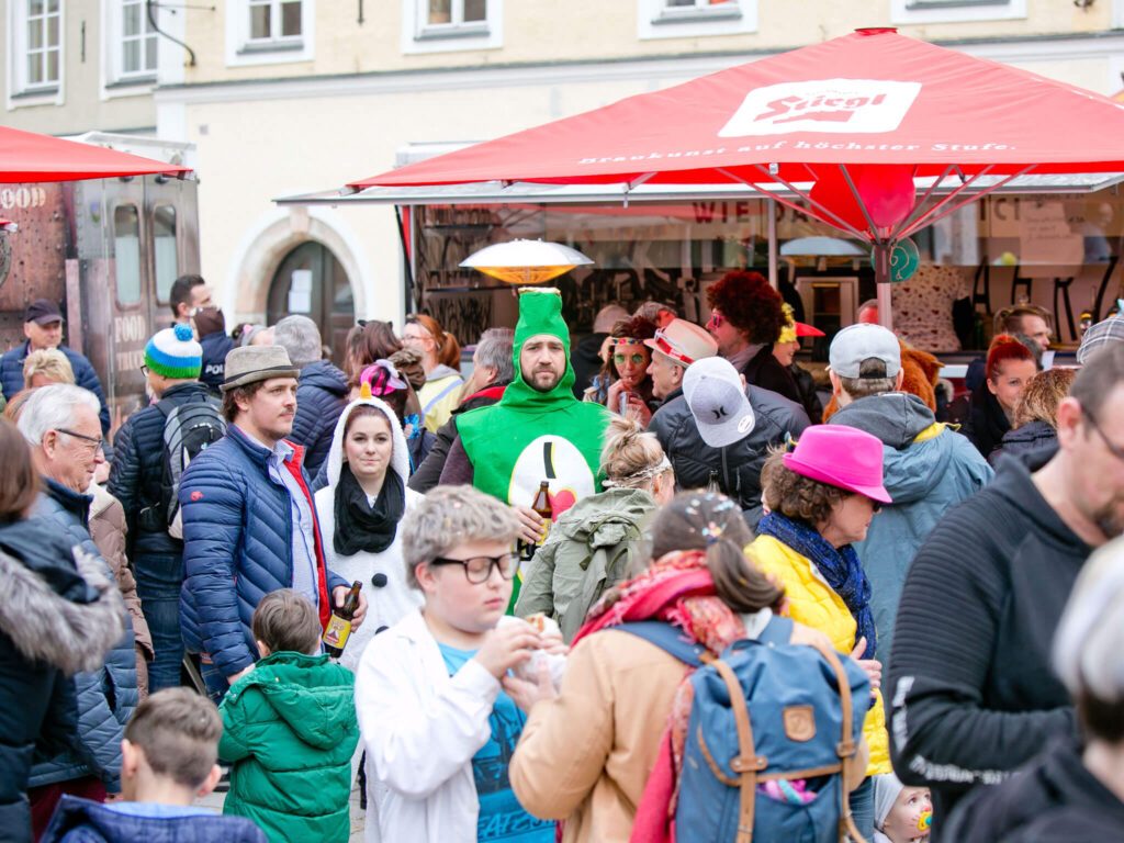 tvb-hallein-duerrnberg-veranstaltung-fasching-bayrhamerplatz