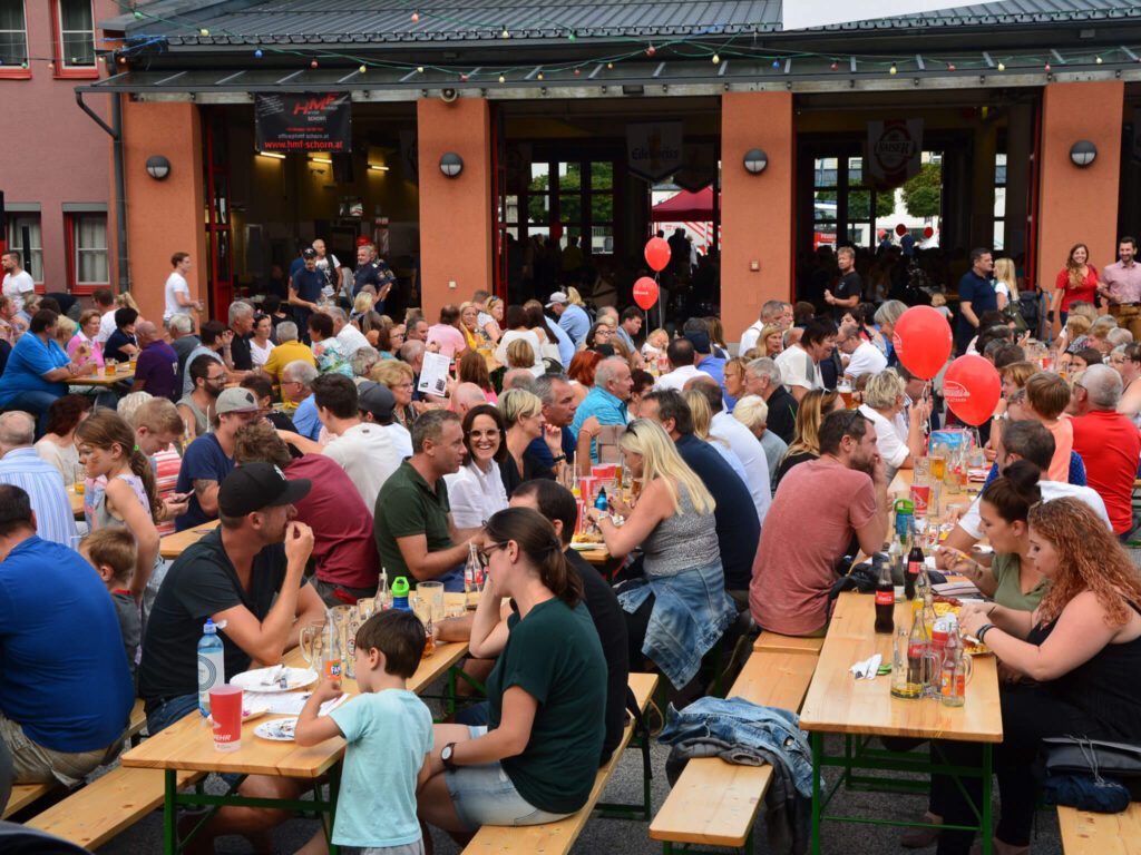 tvb-hallein-duerrnberg-Feuewehrfest-2019-bierbaenke