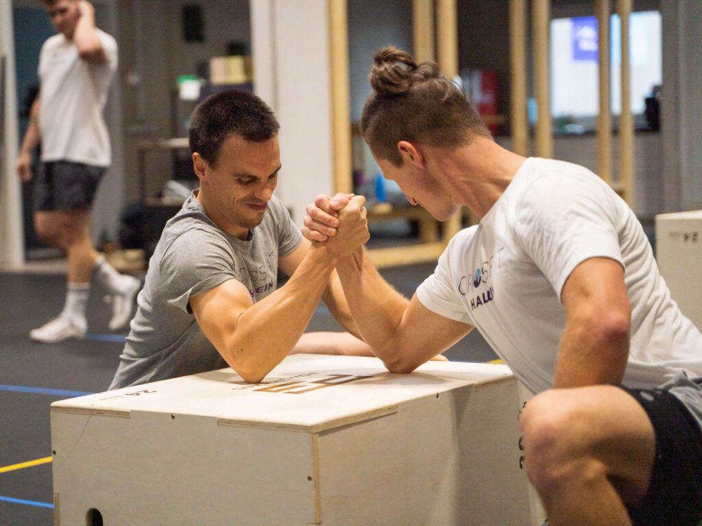 tvb-hallein-duerrnberg-unternehmen-crossfit-armdruecken
