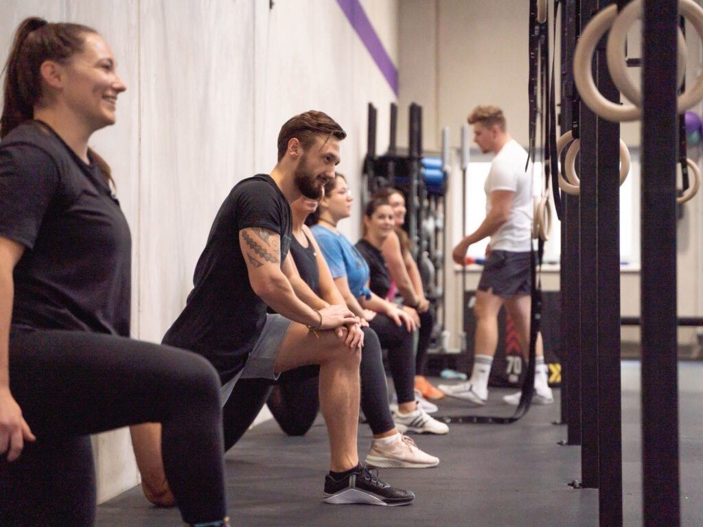 tvb-hallein-duerrnberg-unternehmen-crossfit-kniebeuge