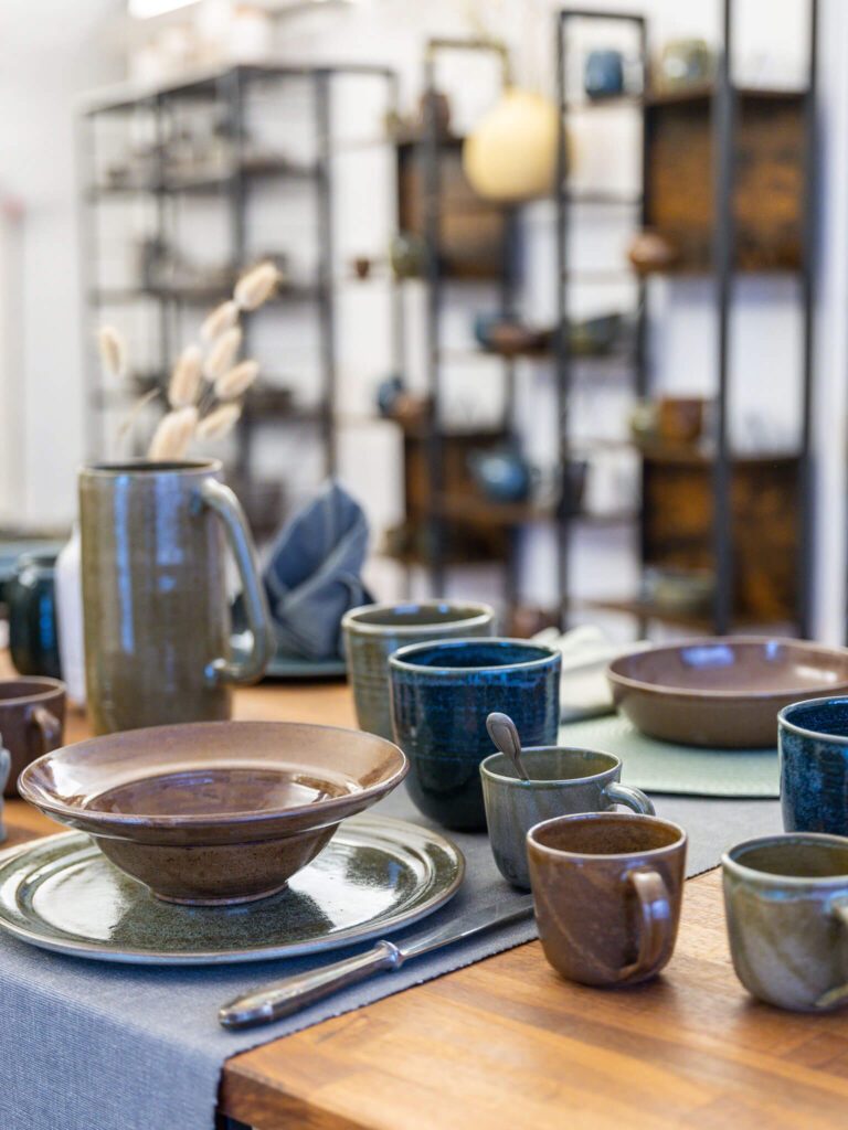 tvb-hallein-duerrnberg-shopping-pando-ceramics-tisch