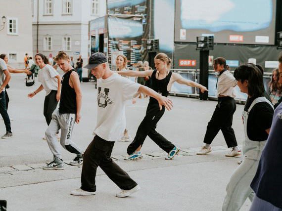 tvb-hallein-duerrnber-veranstaltungen-Flavourama-walking-dance-class
