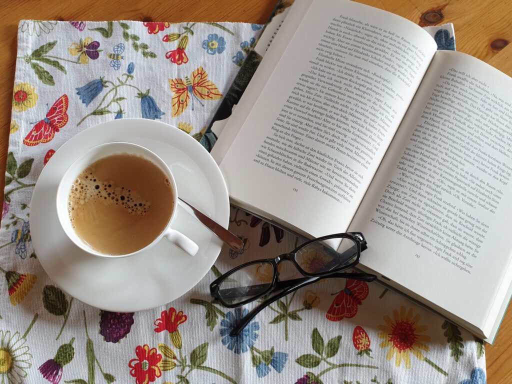 tvb-hallein-bad-duerrnberg-melange-und-bücher