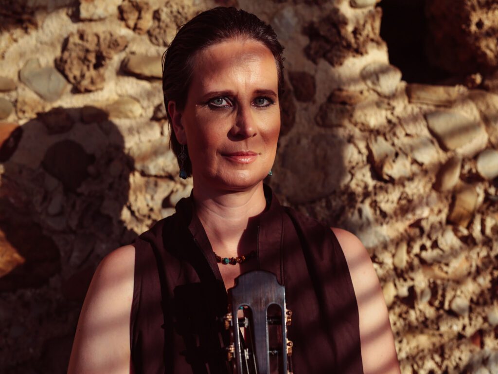 Y01-28 Yvonne Zehner1