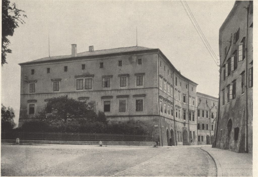 TVB_25.Juni_Gebäude und Geschichte
